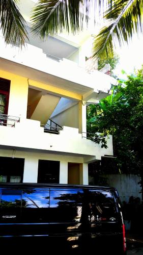 holiday inn unawatuna