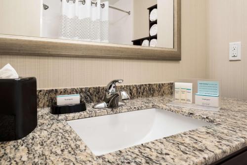 hampton inn and suites corpus christi