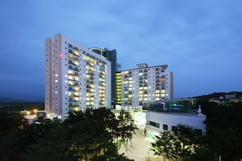 hanwha resort daecheon paros