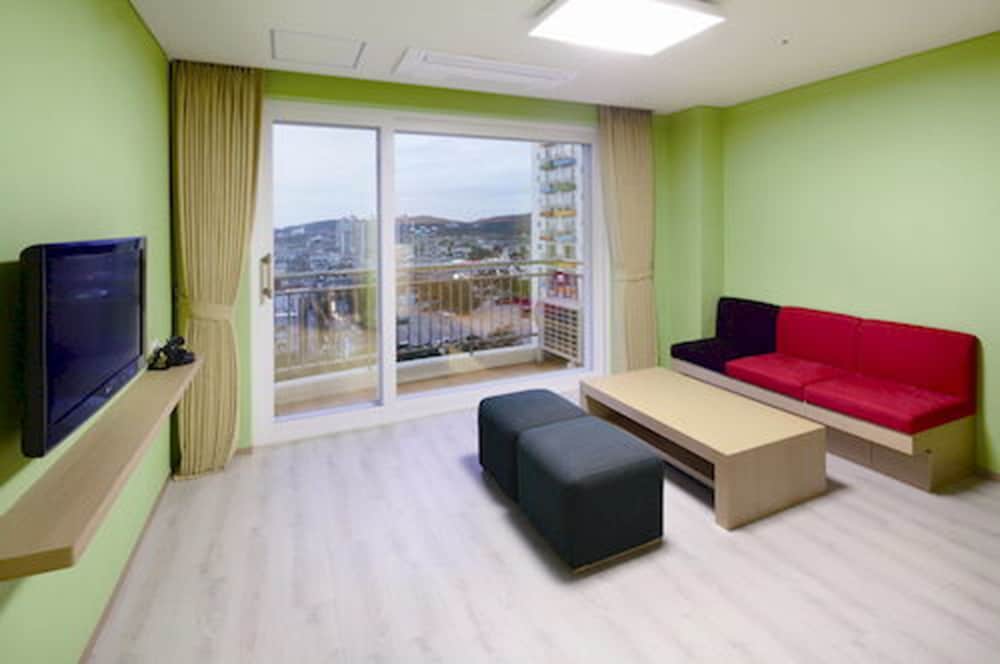 hanwha resort daecheon paros