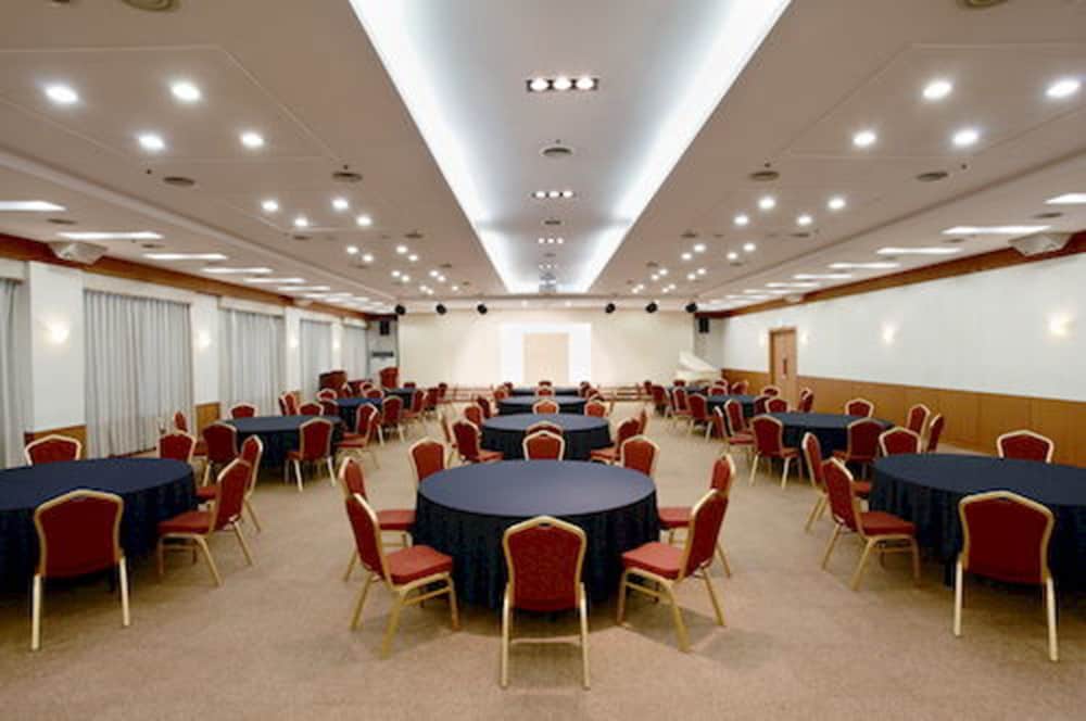 hanwha resort daecheon paros