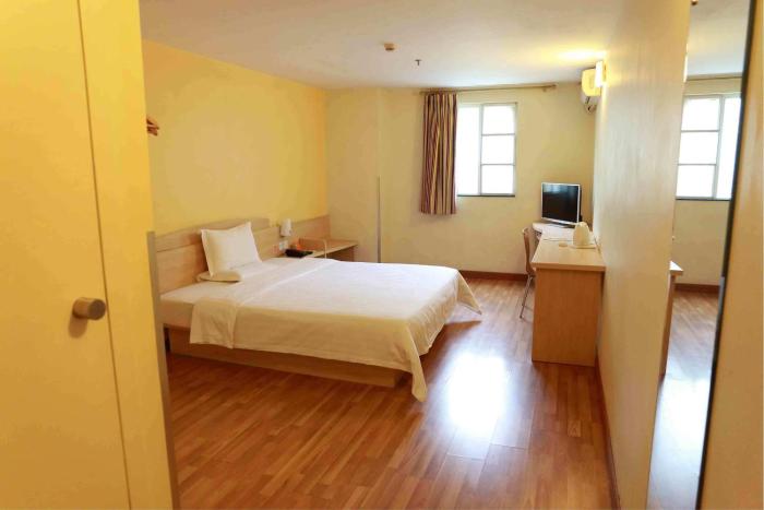 7 days inn huaian xuyi bus station banch