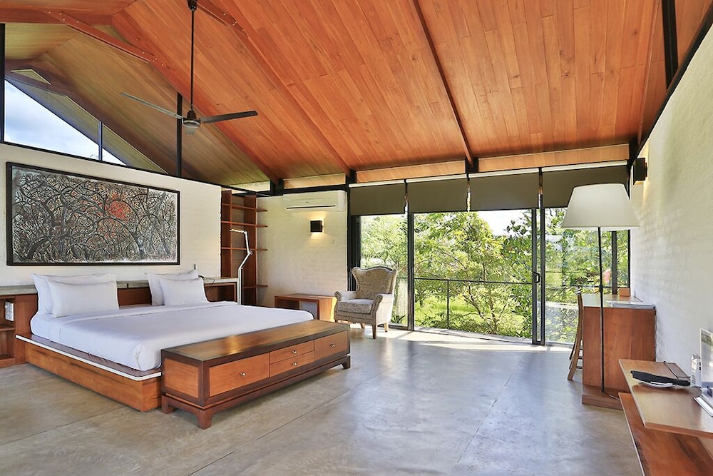 kalundewa retreat