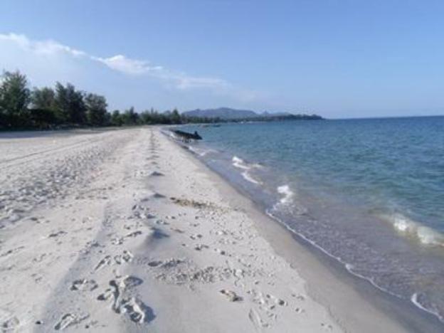 albatross guesthouse thungwualaen beach