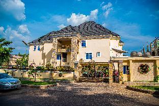 fritz apartments and suites