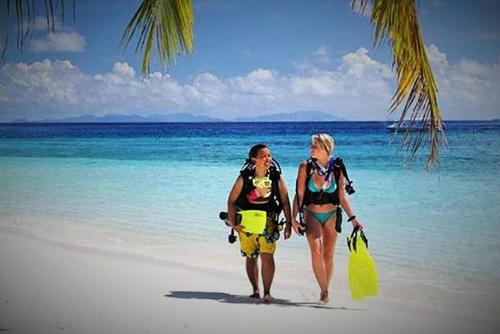 devocean eco adventure lodge