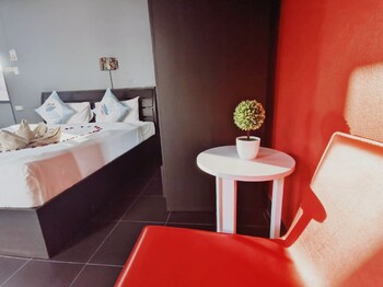 belle cose guest house phuket