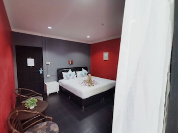belle cose guest house phuket