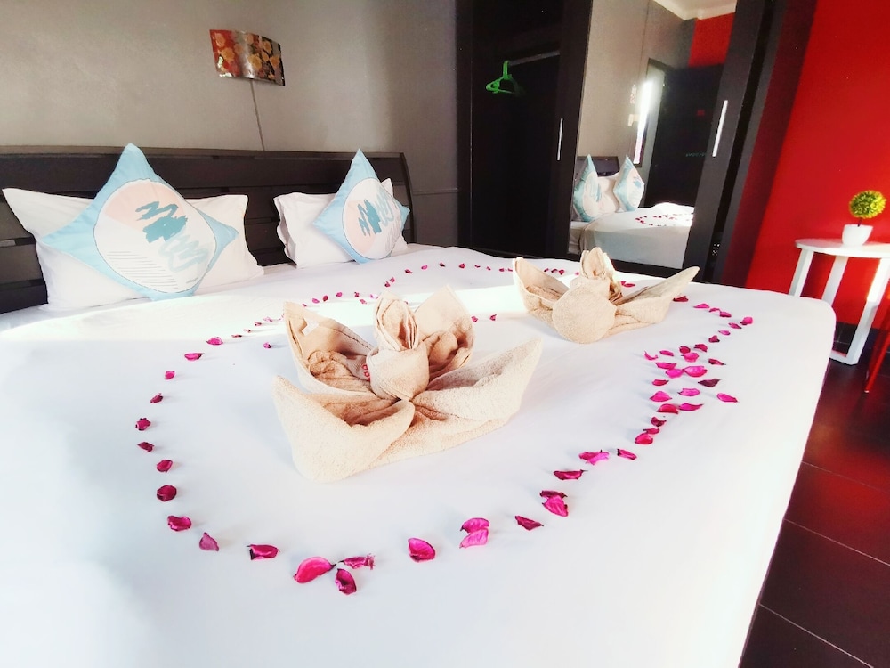 belle cose guest house phuket