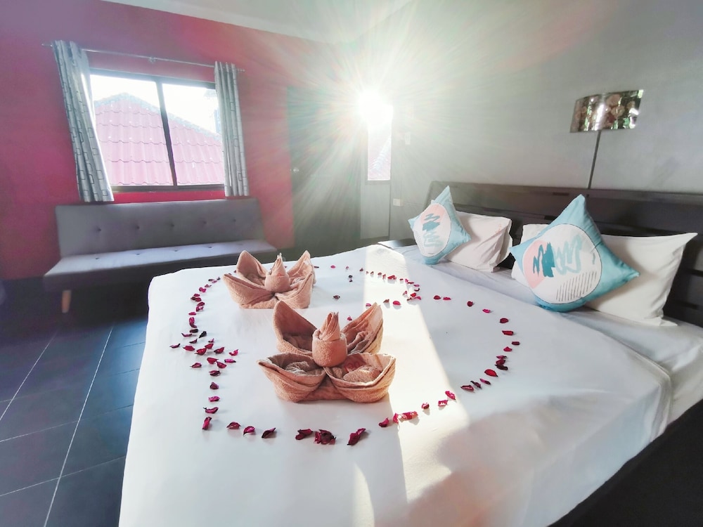 belle cose guest house phuket