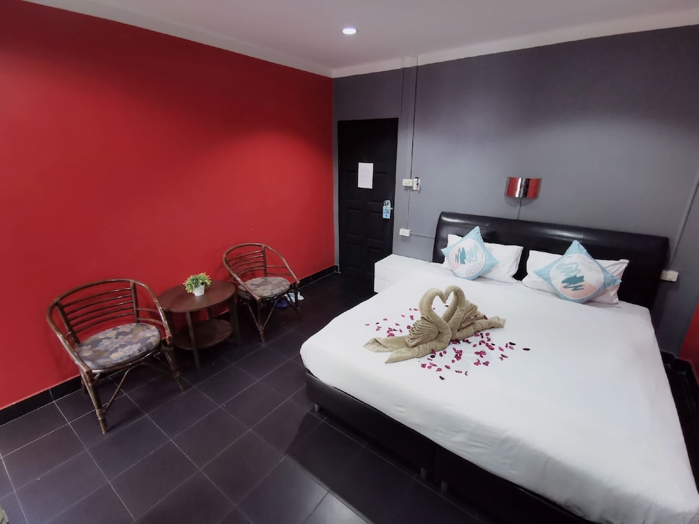 belle cose guest house phuket