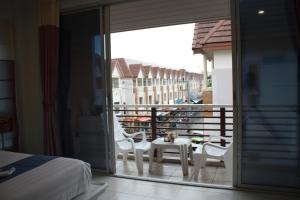 phuket racha at kata homestay