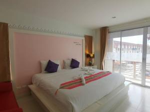 phuket racha at kata homestay