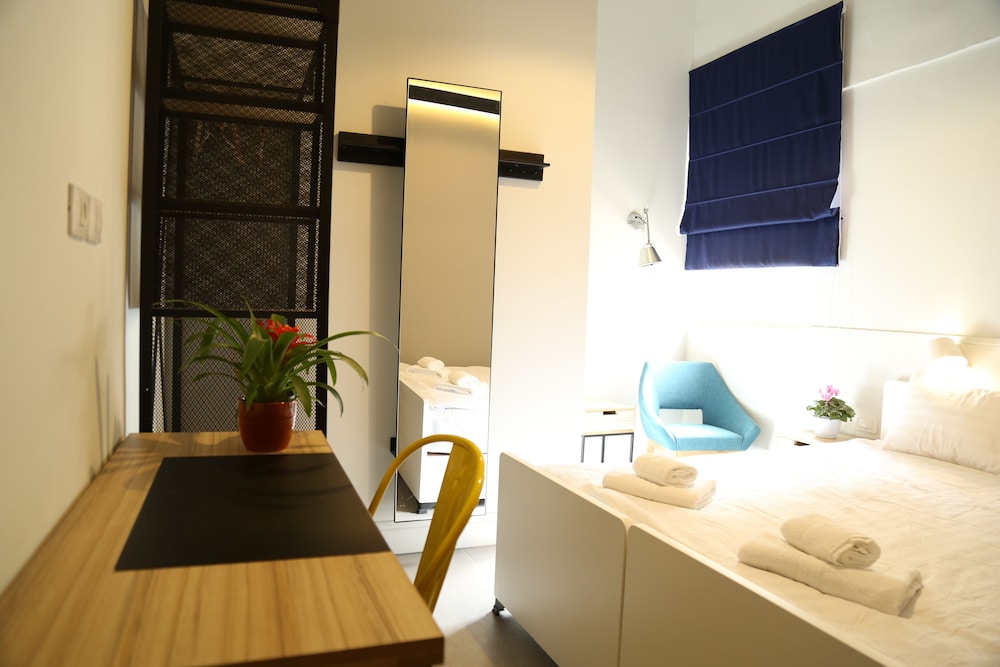 the post hostel