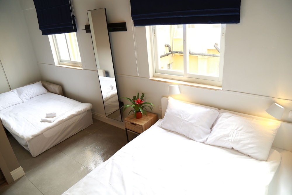 the post hostel