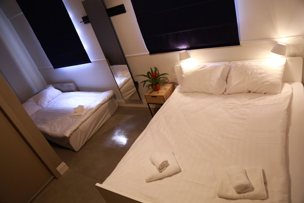 the post hostel