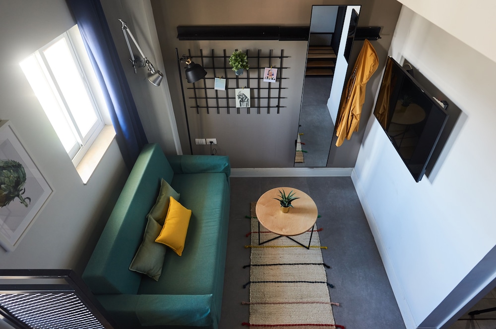 the post hostel