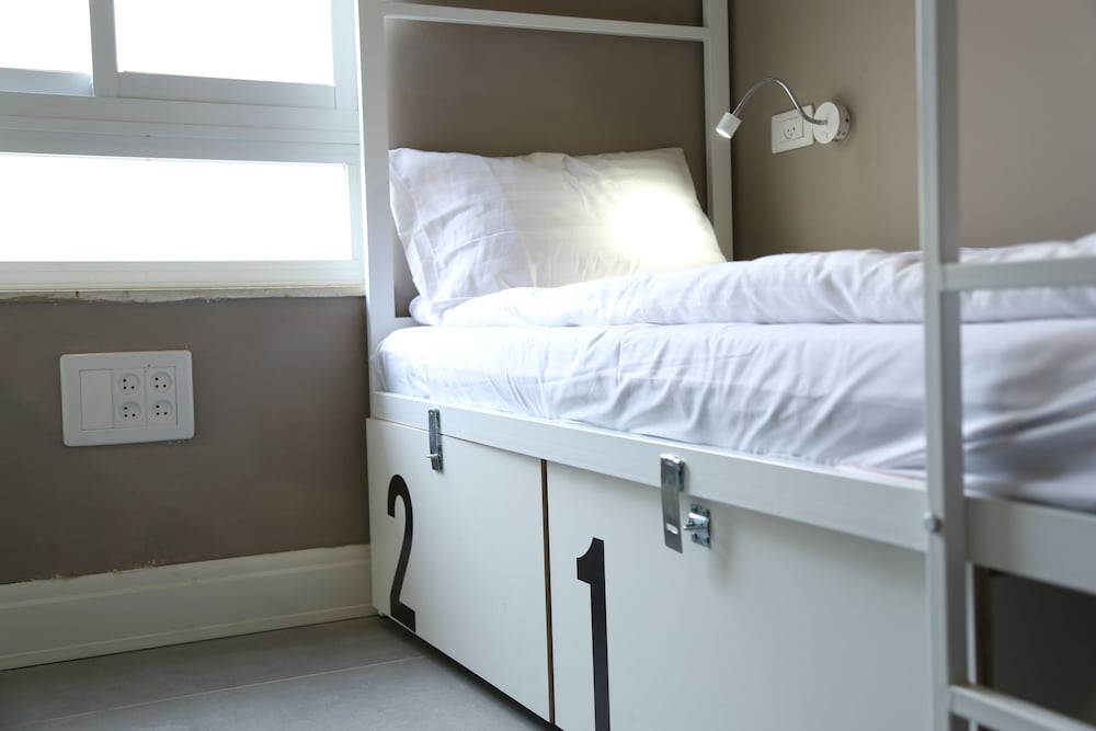 the post hostel