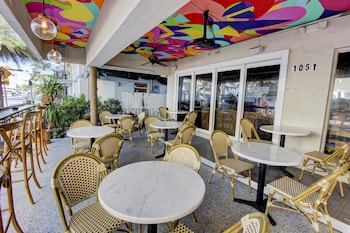 Miami International By Lowkl,Near Art Deco Welcome Center,3 star