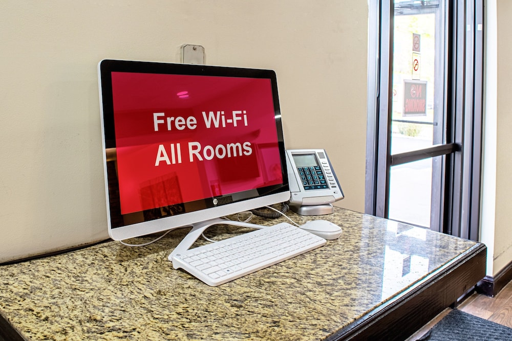 red roof inn and suites middletown franklin