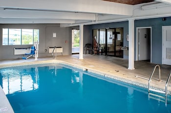 red roof inn and suites middletown franklin