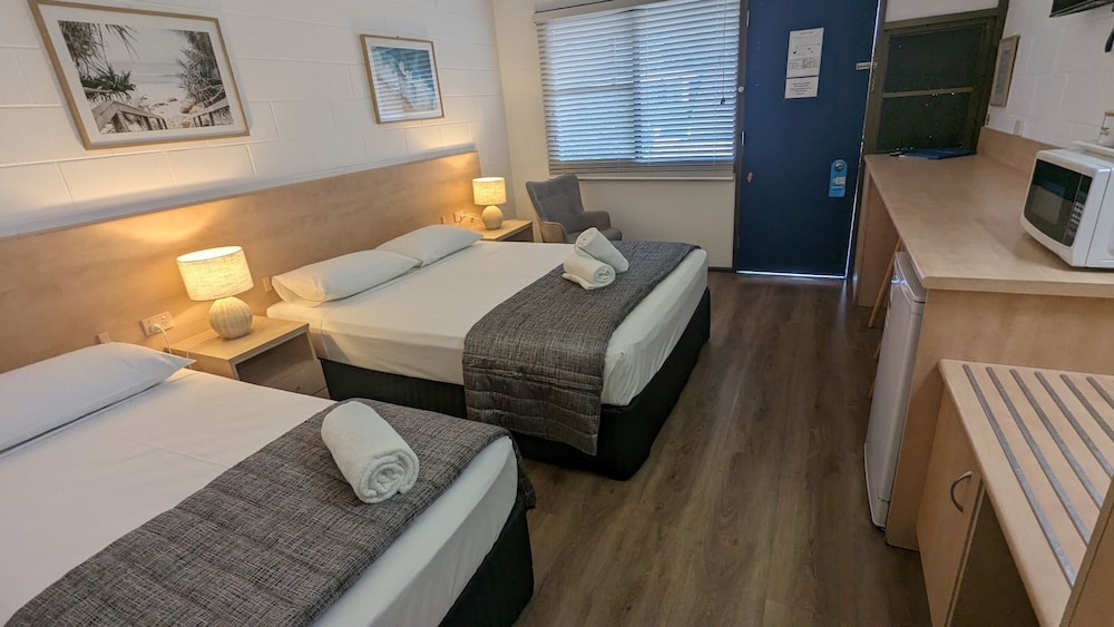 moffat beach motel caloundra