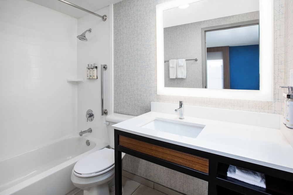 holiday inn express nashville downtown broadway by ihg