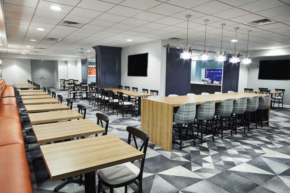 holiday inn express nashville downtown broadway by ihg
