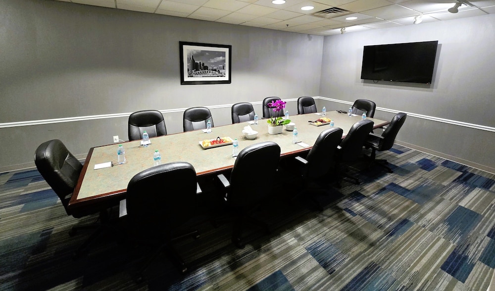 holiday inn express nashville downtown broadway by ihg