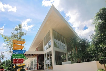 summer luxury beach resort and spa