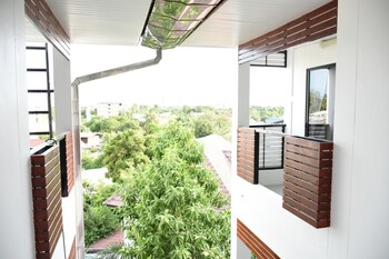 Basaya Laemchabang,Chonburi>>Chon Buri,3 star