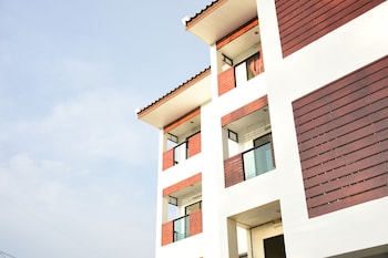 Basaya Laemchabang,Chonburi>>Chon Buri,3 star