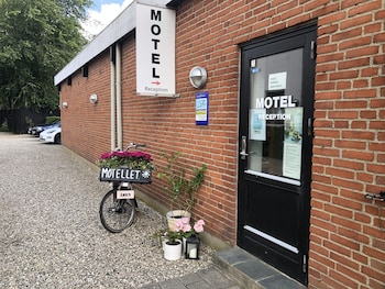 motel apartments
