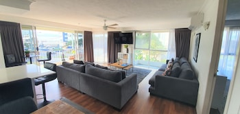 surfers chalet