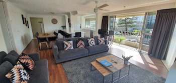 surfers chalet