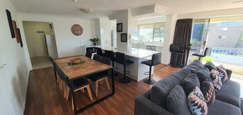 surfers chalet
