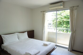 le ranong bistro hotel