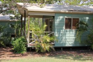 aussie outback oasis cabin and van village