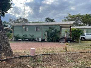 aussie outback oasis cabin and van village