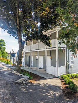 the north hero house inn and restaurant