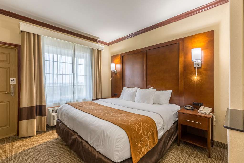 comfort suites galveston