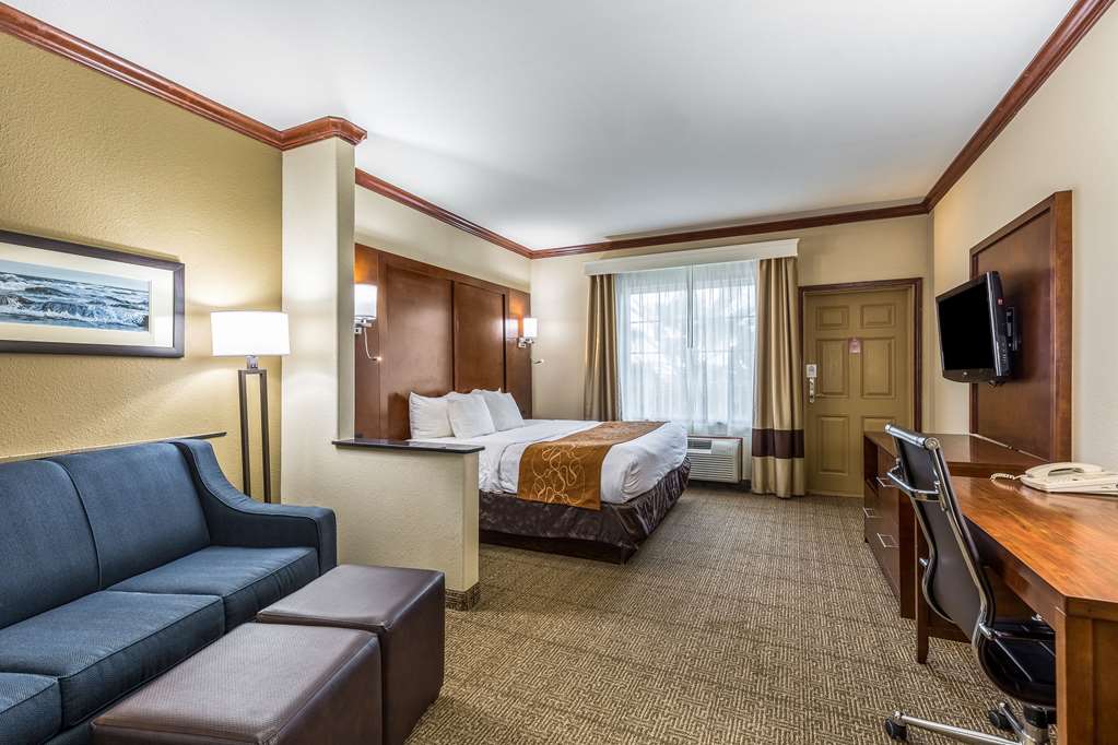 comfort suites galveston