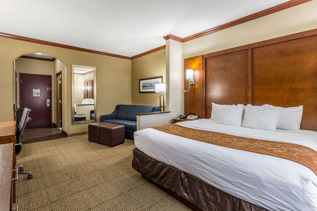comfort suites galveston
