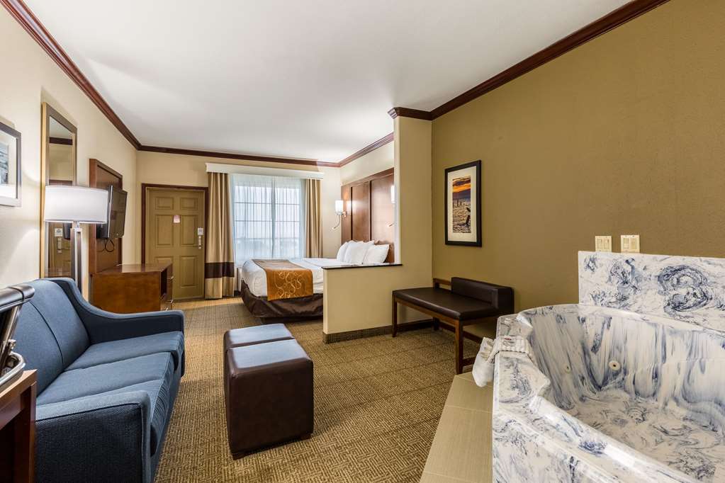 comfort suites galveston