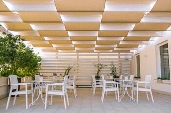 Il Gallo Bianco,Elmas>>Cagliari,4 star
