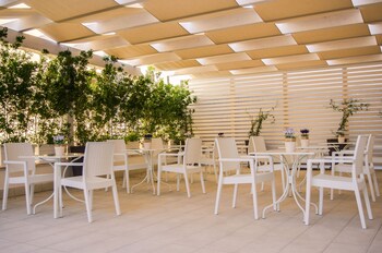 Il Gallo Bianco,Elmas>>Cagliari,4 star