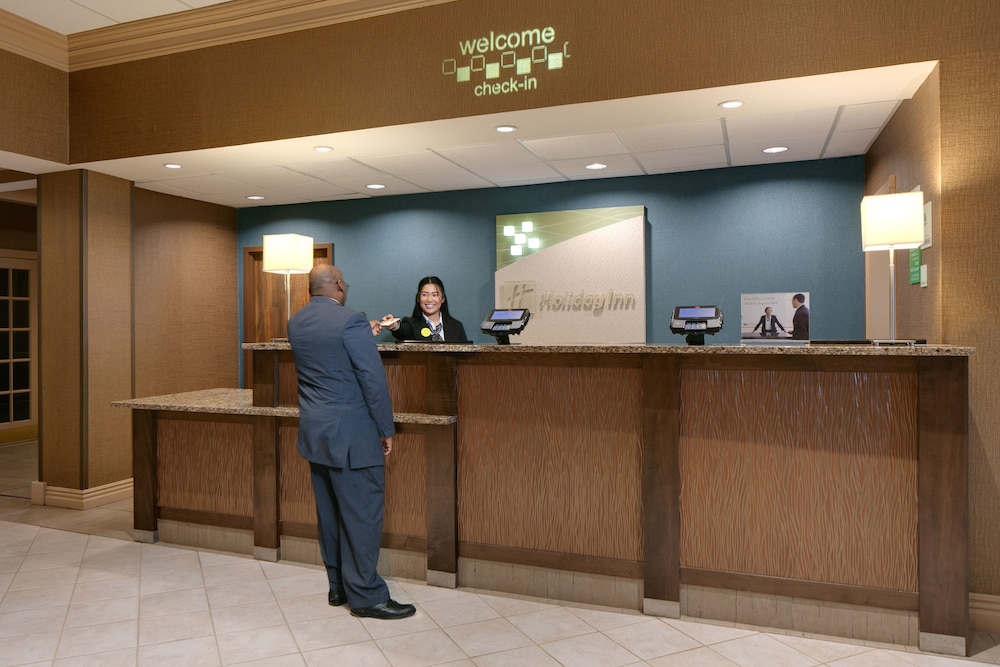 holiday inn and suites overland park west an ihg hotel