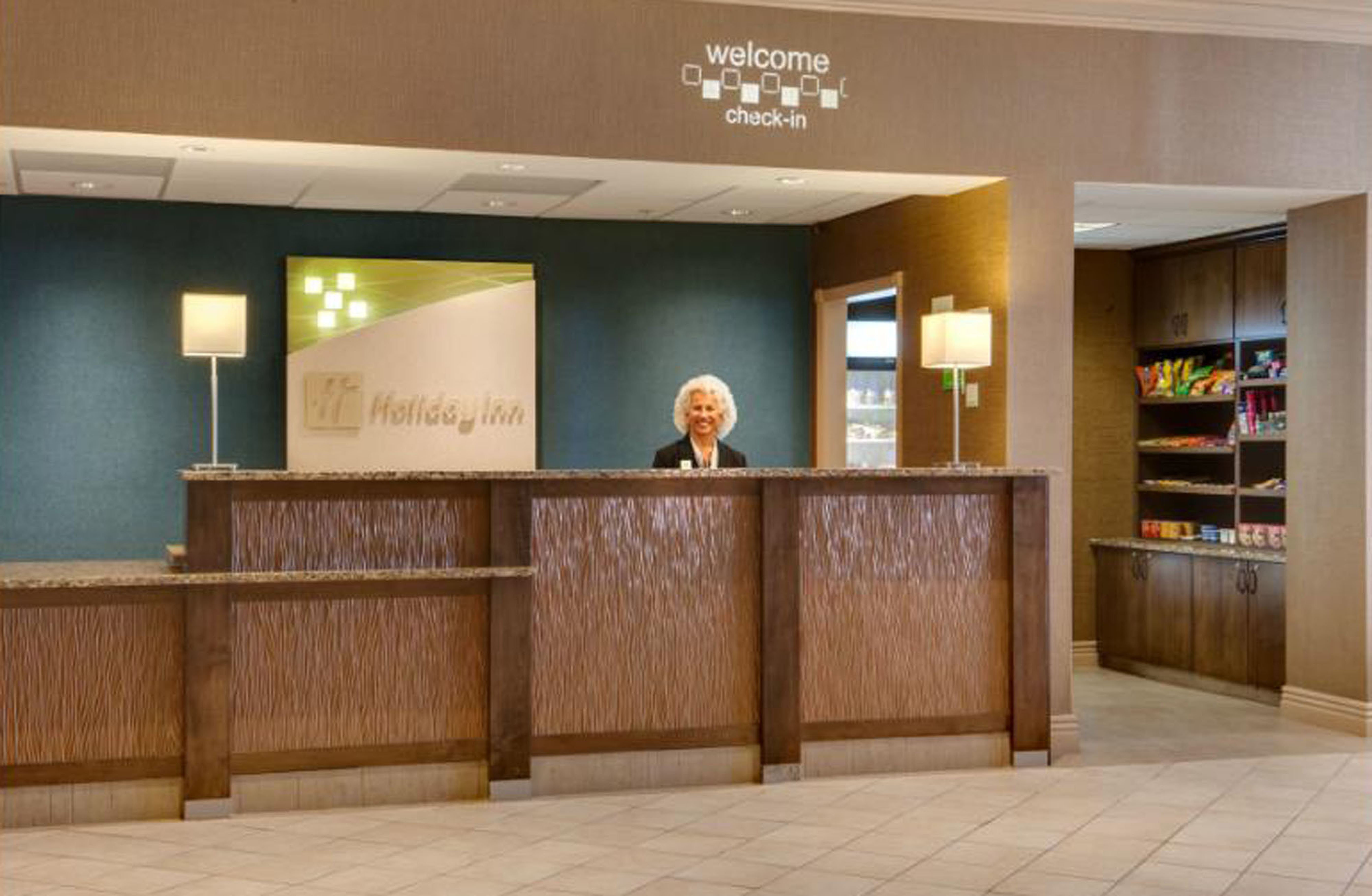 holiday inn and suites overland park west an ihg hotel