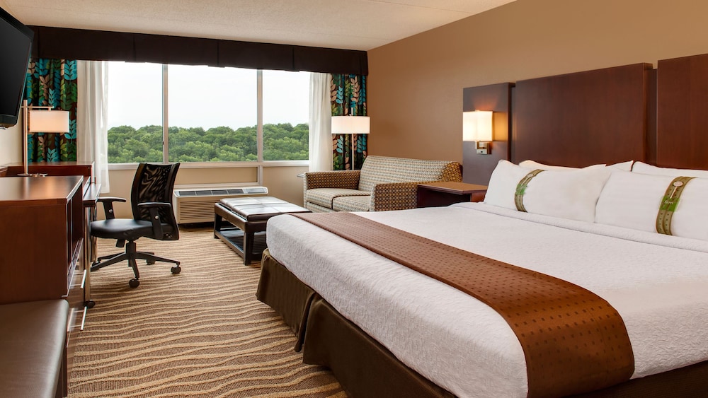 holiday inn and suites overland park west an ihg hotel