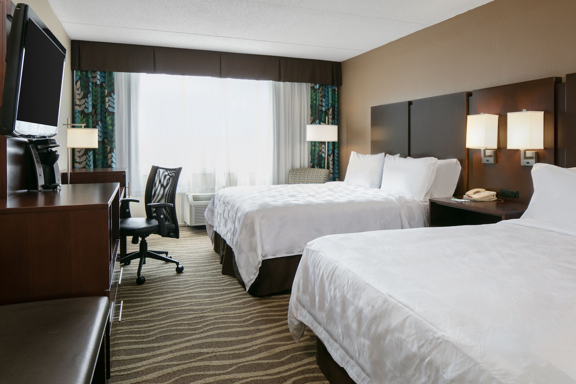 holiday inn and suites overland park west an ihg hotel